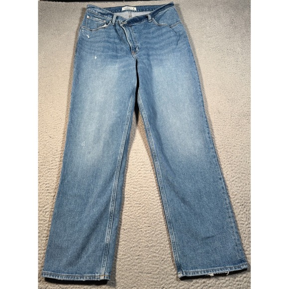 Abercrombie & Fitch Denim - Abercrombie & Fitch Women's 90’s Straight Ultra High Rise Jeans - 10R/30